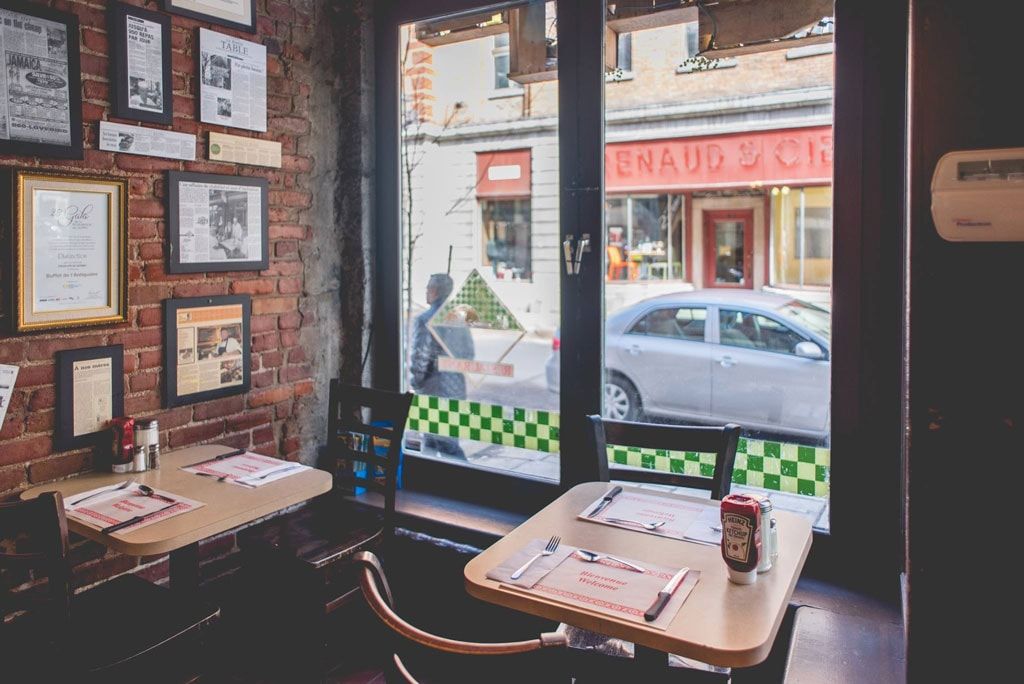 Buffet de l'Antiquaire diner Québec