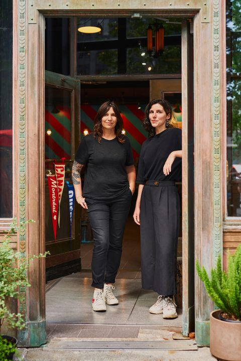 Marché Saint Laurent - La propriétaire Florence Girod et la gérante Lyanna Labelle-Rocha