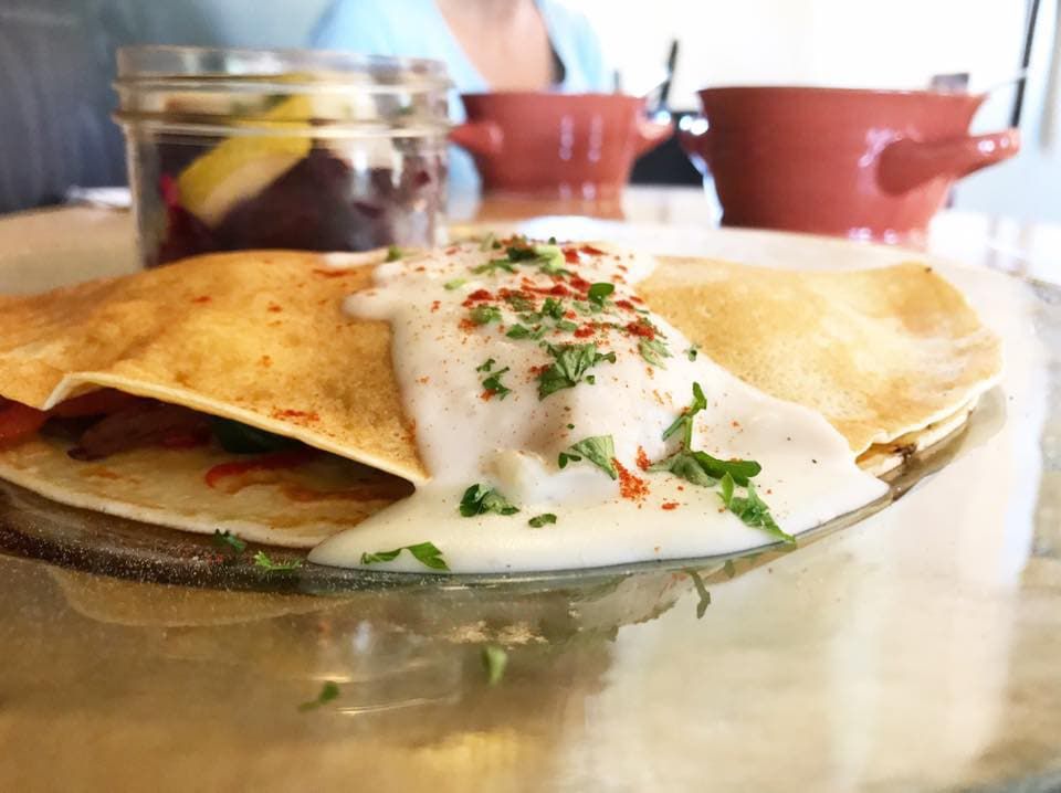 Charlotte Café Restaurant Bistro Brunch Tremblant