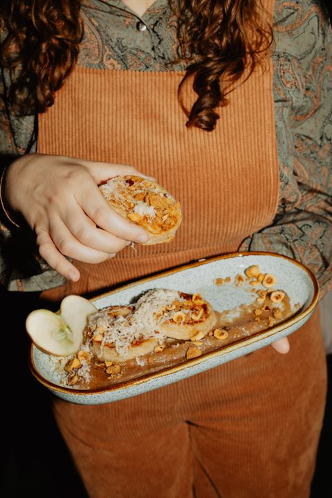 Cafesat@valeriehunter.jpg5