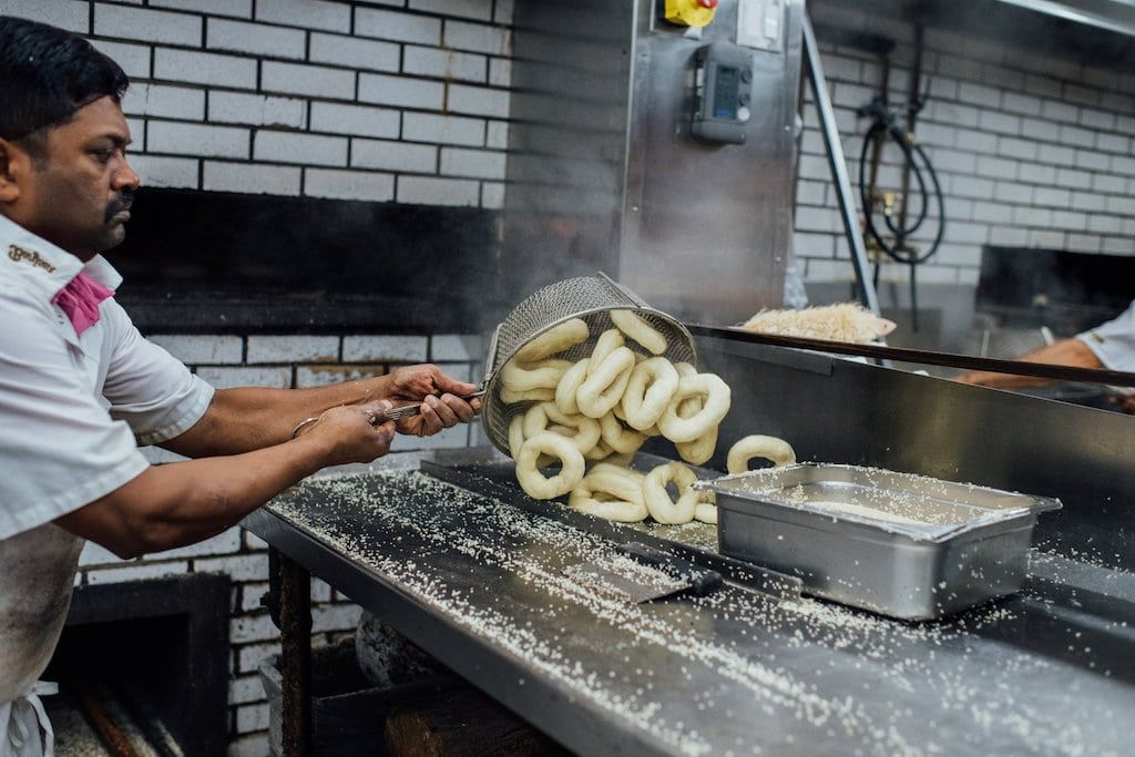 Fairmount bagel institution mile end montreal