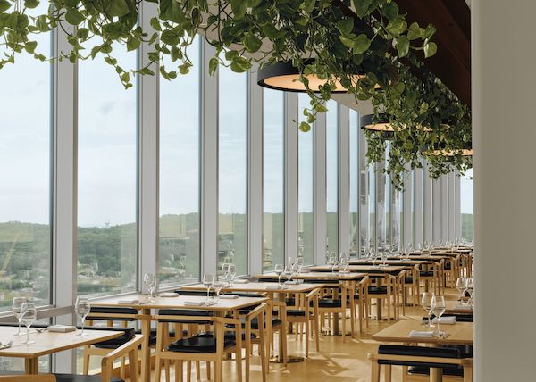 montreal's most beautiful restaurants