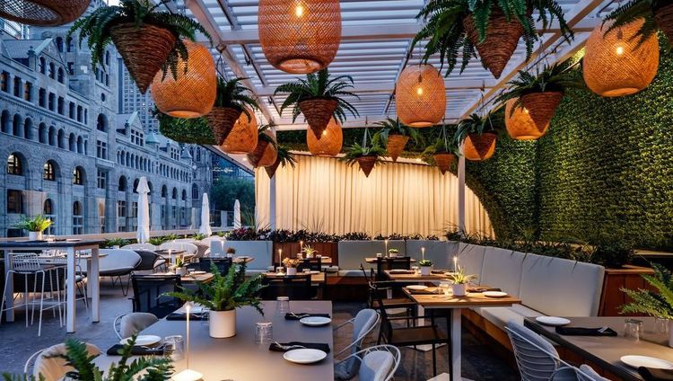 Belvu terrasse en groupe terrasses où fêter avec un groupe